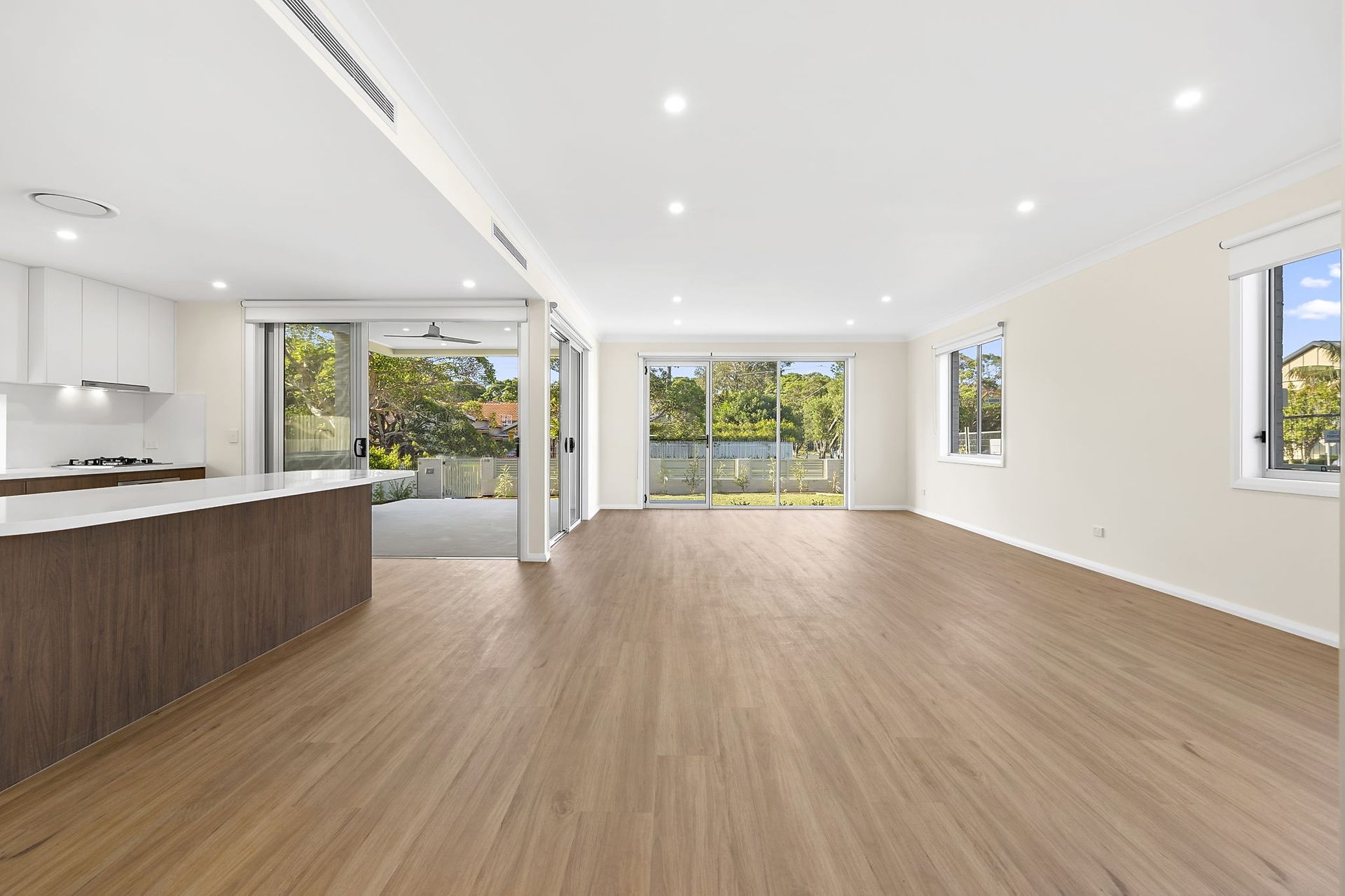 94 Baroona Rd, Northbridge Leased by The Gallery Real Estate - image 1
