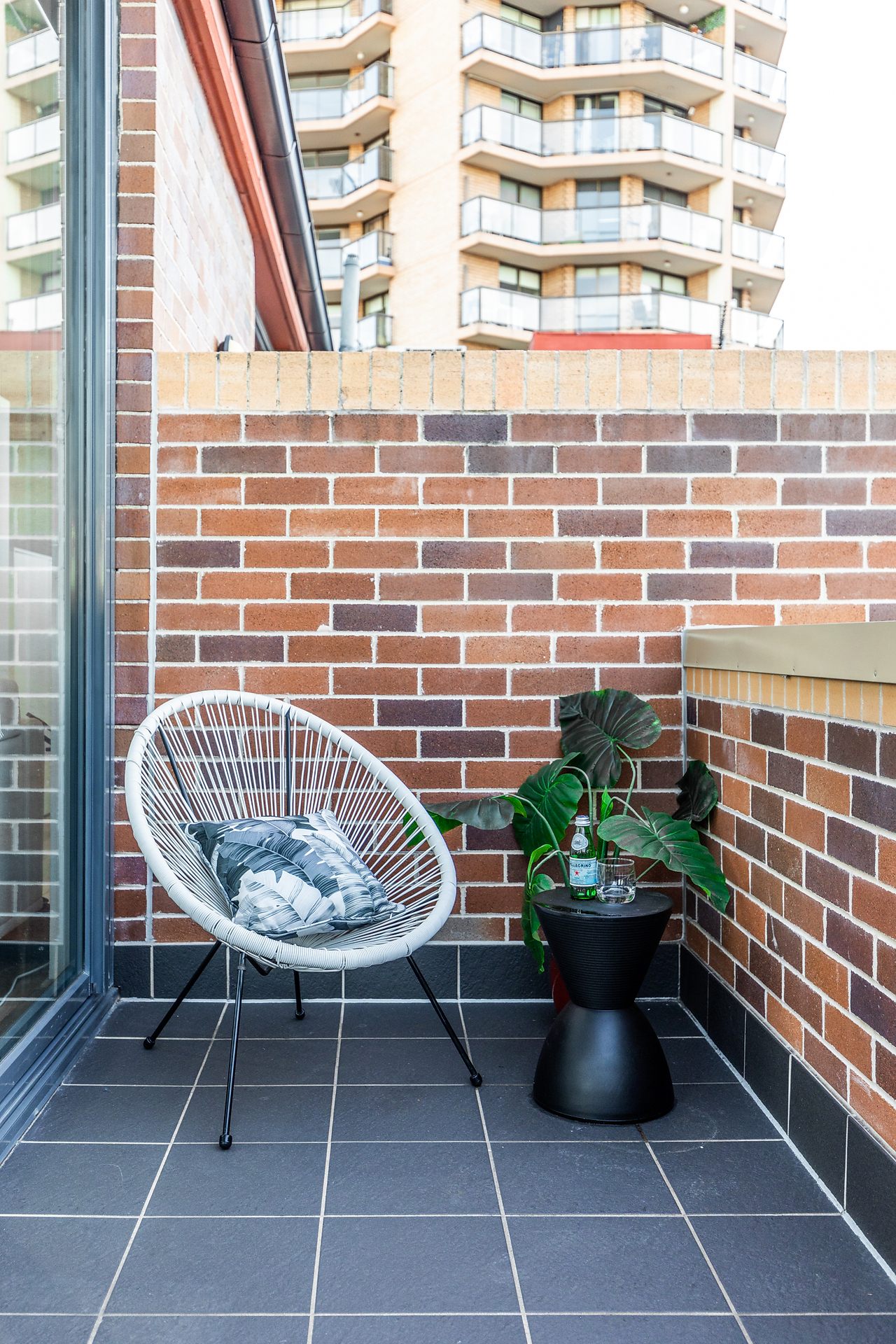 19/107 Oxford St, Darlinghurst Leased by The Gallery Real Estate - image 1
