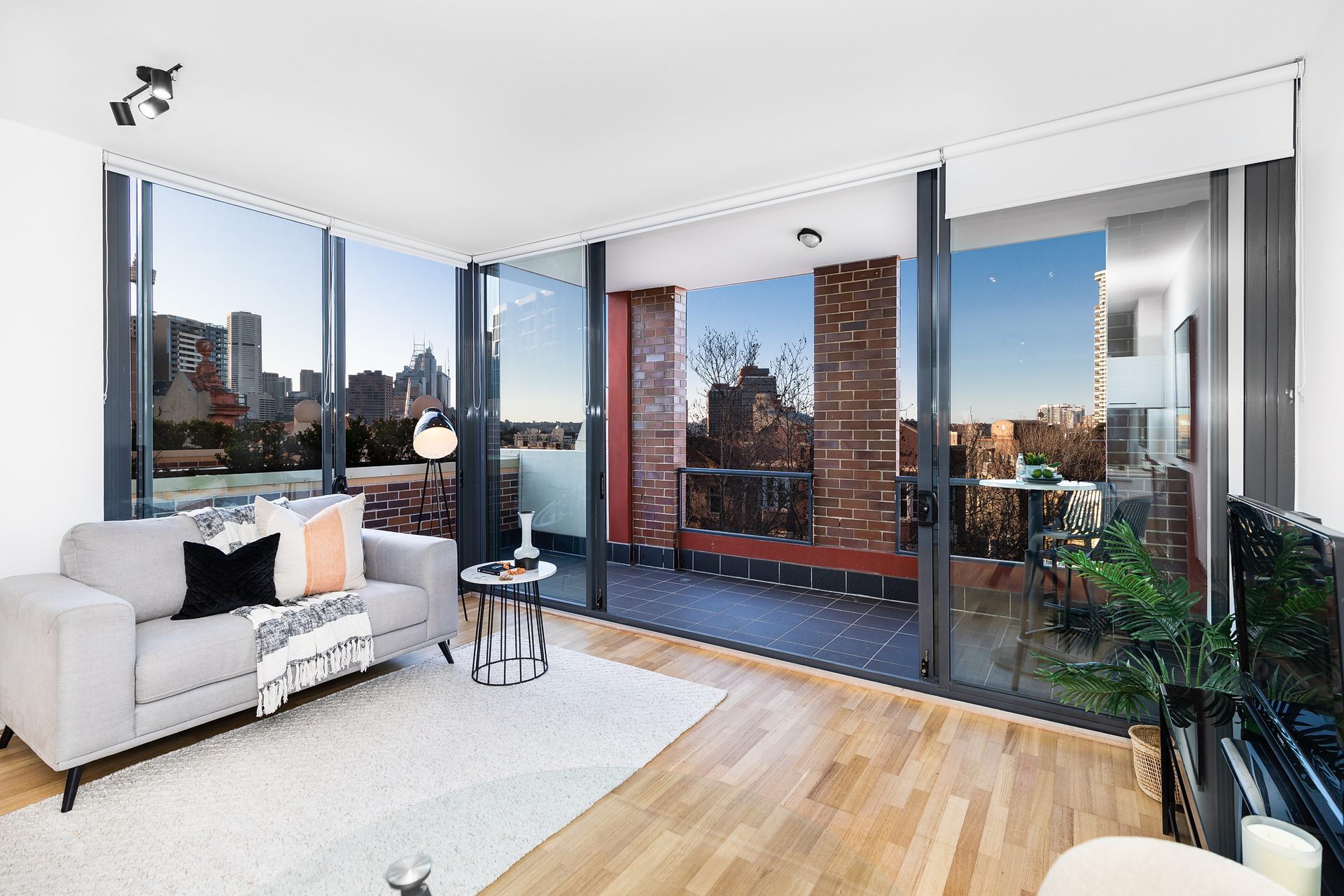 19/107 Oxford St, Darlinghurst Leased by The Gallery Real Estate - image 1