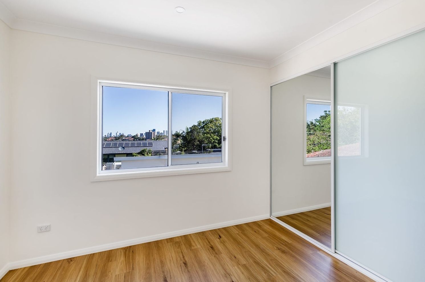 92 Baroona Road, Northbridge Leased by The Gallery Real Estate - image 1