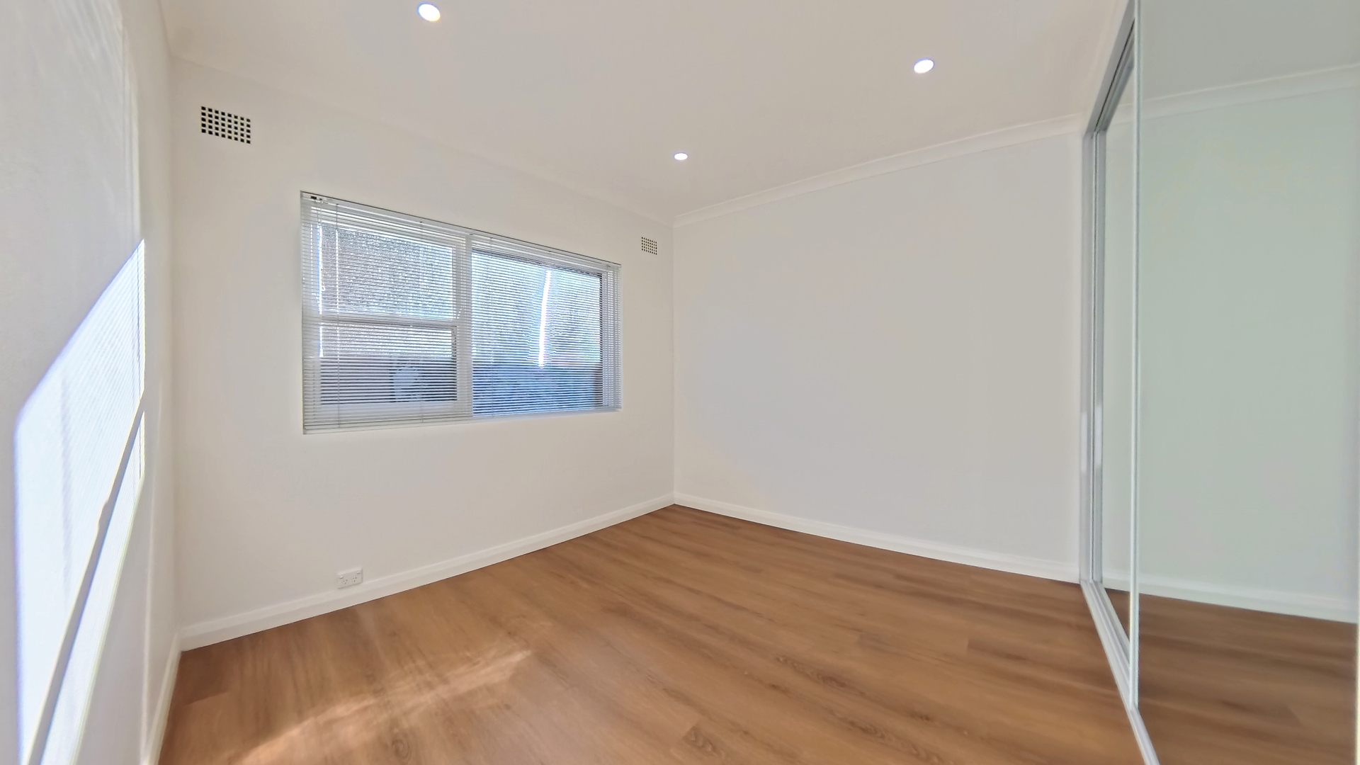 6/9 Hampton St, Croydon Park Leased by The Gallery Real Estate - image 1