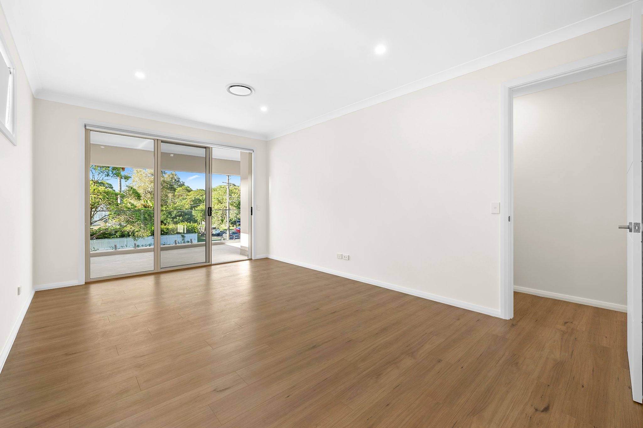 94 Baroona Rd, Northbridge Leased by The Gallery Real Estate - image 8
